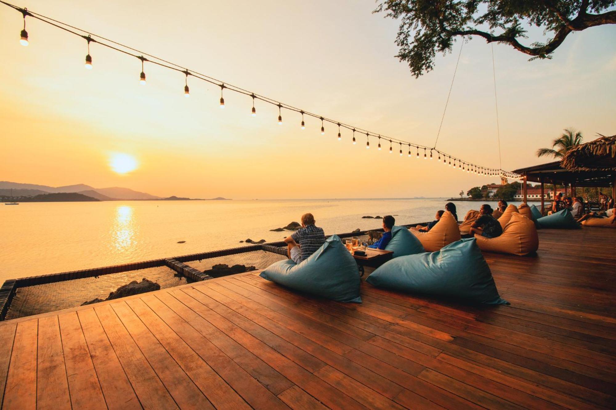 Отель Sea Sun Bed & Beyond Банг-Рак Экстерьер фото
